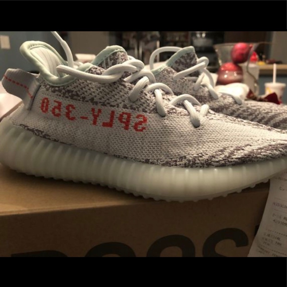 Yeezy Blue Tint Size 4